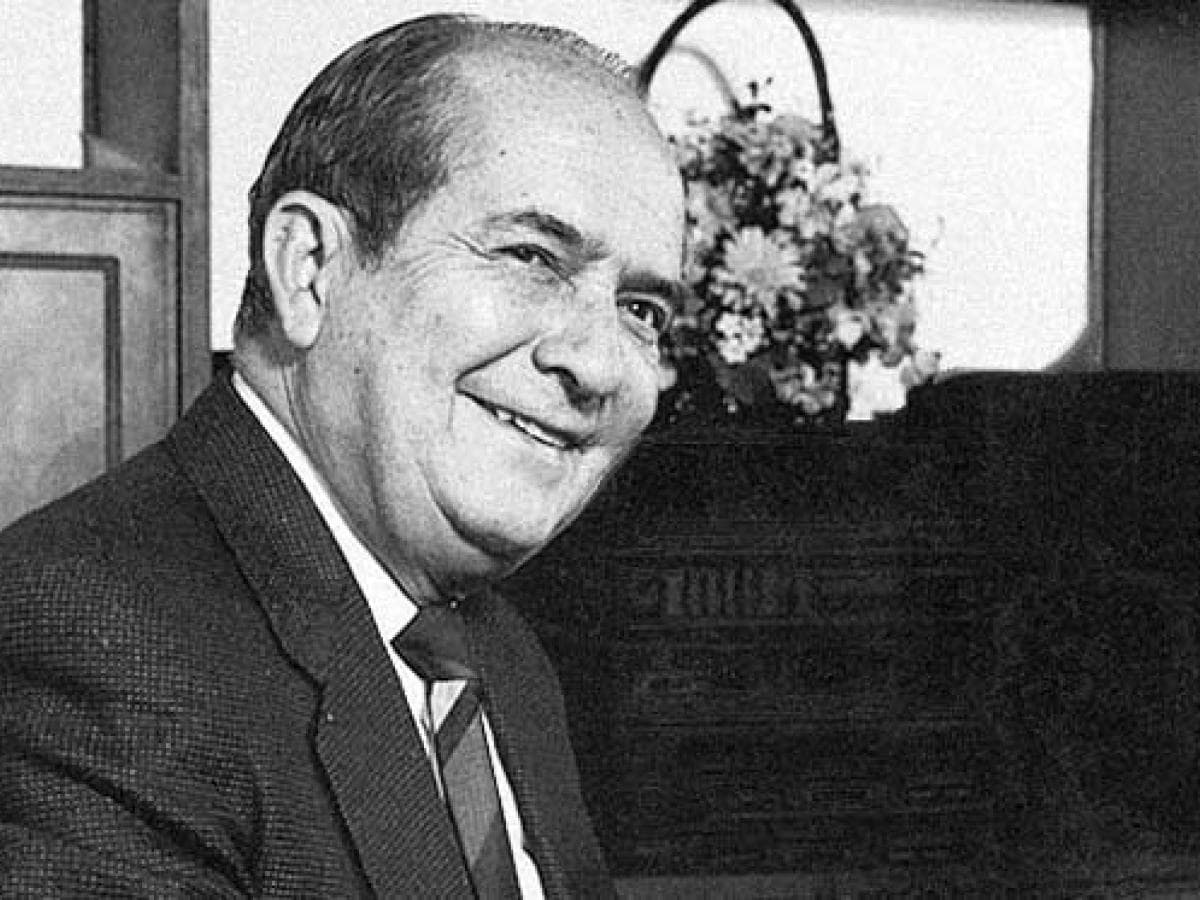 Jaime R. Echavarría — fotografía de época